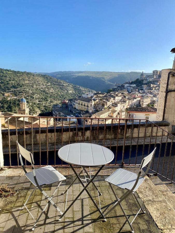 Super Giu Apartment Ragusa Exterior photo